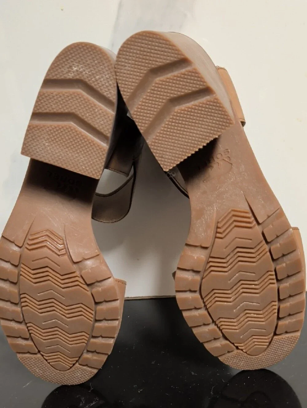 Sorel Nadia Camel Brown  Elastic Strap Sandals Size 11 Used Exc